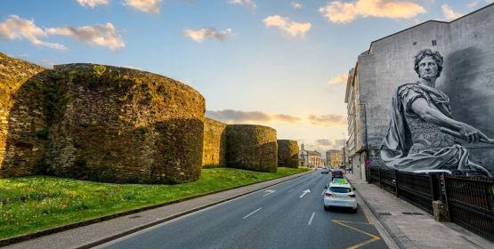  Vista guiada privada en Lugo: descubre la ciudad como nunca antes
